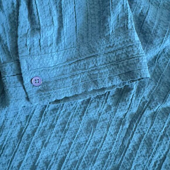 Great Northwest Blue Button Down Women's Blouse 2X - Picture 5 of 7